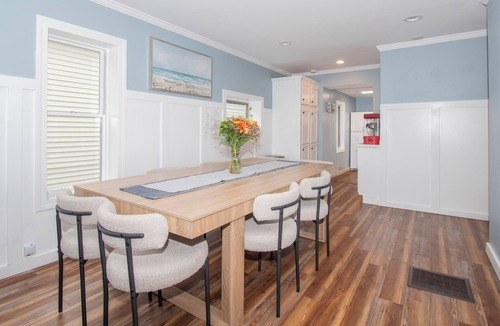 Brimfield House | Beautiful Lakefront home! Summer memories start here!
