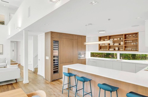 Northwest Harbor House | Beautiful Modern East Hampton Home, Chic Dcor, Double Height Ceilings,.