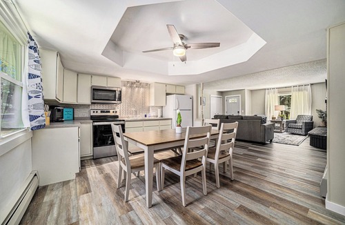 Alden House | BIRCH COTTAGE - Modern Lake House w/shared Frontage on Thayer Lake