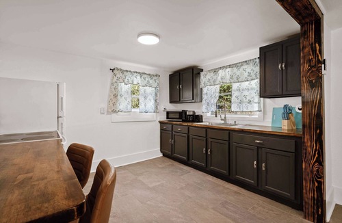 Southeast Pensacola Apartment | Blue Ox