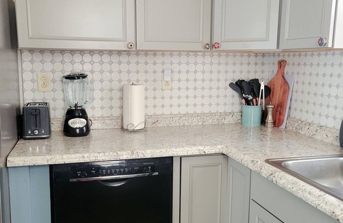 Town of Hastings House | Boho cozy 3 bedroom cottage close to Syracuse and Oswego with waterfront views.
