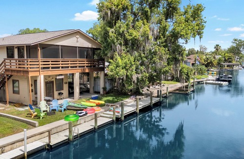 Weeki Wachee Gardens House | Book Now! Flash Discount thru July 31 at Special Scallop Spot Direct on Gulf