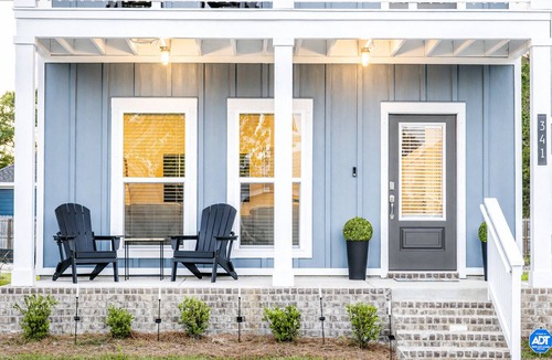 South Pensacola House | Brand New Build, Family Friendly, Walk to Downtown, 11 Minutes to Beach