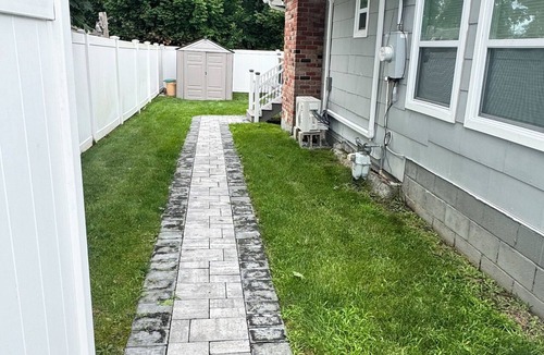 Central Islip House | Bright & Comfortable Home in the Heart of It All
