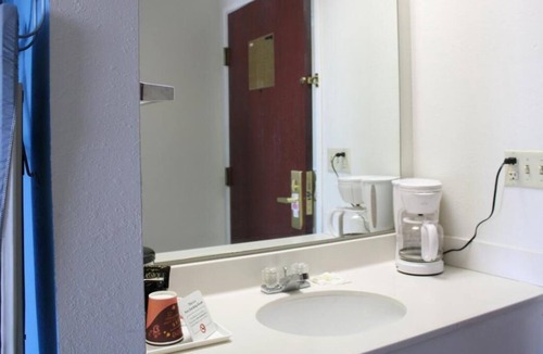 Mount Vernon House | Budget-Friendly Travel in Mount Vernon! Stay Minutes from Brittlebank Park!
