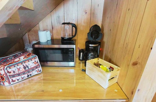 Crooked River Ranch House | Bunk House - Historical lodging - bring the kids and enjoy ranch life!