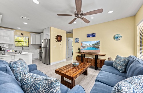 Siesta Key House | Casita Mar | Pet Friendly, Siesta Key Home with Pool & Beach Access Included!