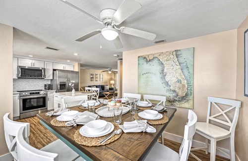 Siesta Key House | Casita Morning Star | Pet Friendly Home on Siesta Key, Heated Pool, Walk to Beach & South Village!
