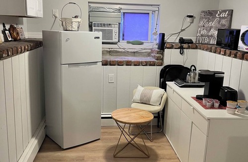 Sound Beach Apartment | Charming 1-bedroom apt in house walking distance to the beach and restaurants