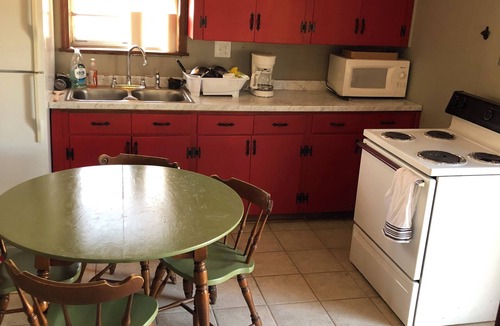 Samburg Cottage | Charming 2-bedroom waterfront cottage on Reelfoot Lake in Samburg, TN