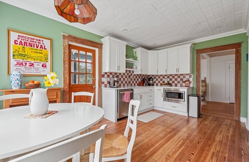 Pipes Cove House | Charming 3-bed/2-bath beach house with water views - steps from beach