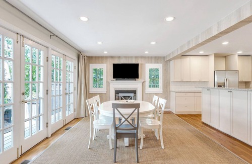 Village of East Hampton House | Charming East Hampton Cottage with Lush Gardens & Indoor-Outdoor Living