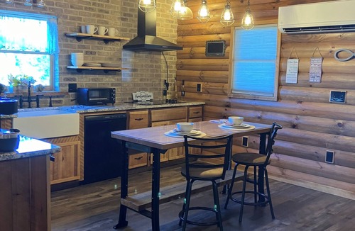 Greene County Villa | Charming Llama villa at a Llama Farm with beautiful Mountain Views and Sun views