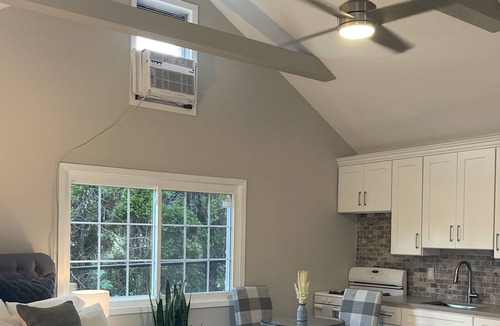 Locust Valley Cottage | Charming New Studio Guest House