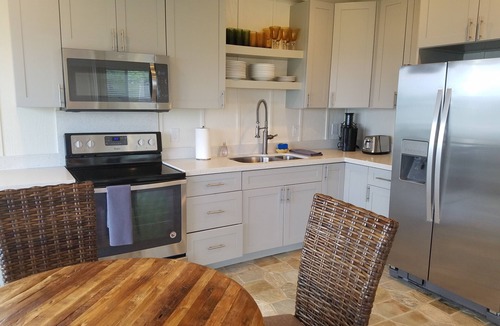 Laie Cottage | Charming Ocean Front/Beach Front/Cottage 30 day rental