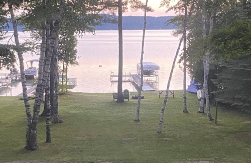 Frankfort House | Charming South Shore Lake Front Cottage. Sleeps Ten.