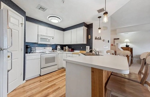 Seven Springs Condo | Check in Early! 3-bedroom condo in awesome Champion with AC, Wi-Fi, and Fun!