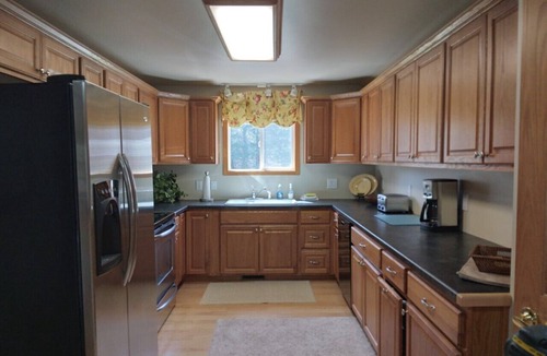 Ironwood House | Cheerful 4 bedroom house with a hot tub