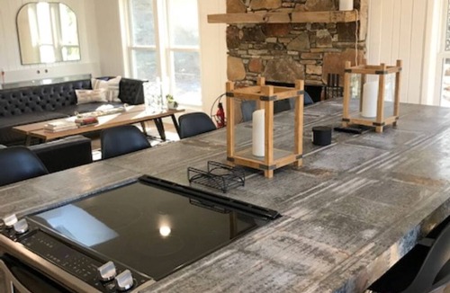 Cullowhee House | Chic Modern Mountain Cabin 220 ft of Waterfront, Dock, AC, Sleeps 12