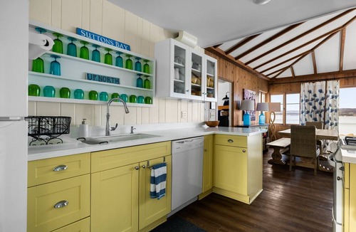 Suttons Bay House | Chick Coop
