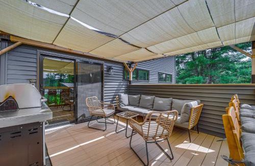 Bellaire House | Clam Lake Vacation Rental w/Deck & Shared Dock!
