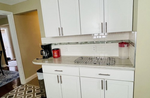 Amherst House | Comfortable 3BR House Near UB, Parking, WiFi, Backyard
