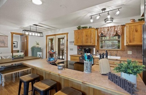 Branson West Cabin | Comfy Cabin with 4 King Suites Near SDC & Golf > Infinity Game Table
