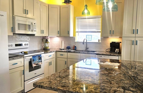 Villa Primera House | Completely renovated house. Lots of fun bright colors & right by the beach!
