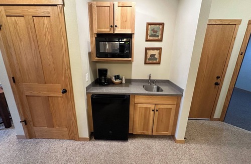 Eagle River Condo | CONDO 305/LOFT by Eagle Waters Resort