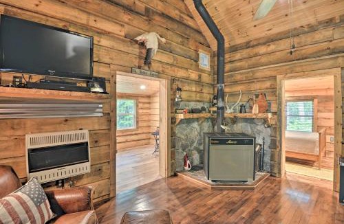 Bernhards Bay House | Constantia Cabin Escape > 2 Mi to Lake Oneida