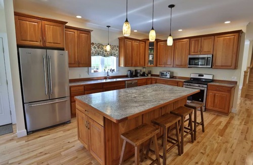 Cooperstown House | Coop Diamonds Sunrise Estates V - Private bathrooms, Heated Pool, 5 miles to DP