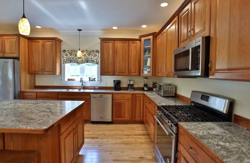Cooperstown House | Coop Diamonds Sunrise Estates V - Private bathrooms, Heated Pool, 5 miles to DP