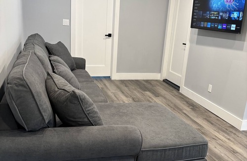 East Patchogue Apartment | Cozy 1-bedroom in Patchogue, walking distance to restaurants and nightlife.