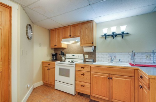 Cannonville Cottage | Cozy Historic Home w/Games, Near Bryce Canyon!
