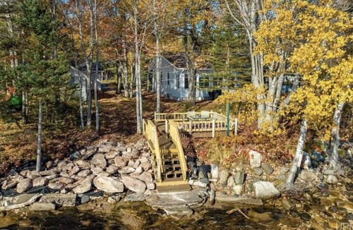 Mohawk House | Cozy Lakefront Serenity - a place where relaxation meets the whispers of nature!