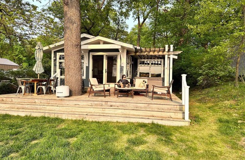 Sturgis Cottage | Cozy, Relaxing, Romantic, Fun All Sports Lake Cottage in Southwest Michigan
