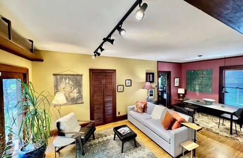 Linden Hills House | Cozy Zen Retreat by Lake Bde Maka Ska; perfect for getaways, families & friends