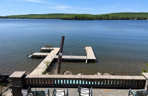 Stambaugh House | Deepwater Lodge Chicagon Lake- Sleeps 24-Pontoon included-DM for June specials!