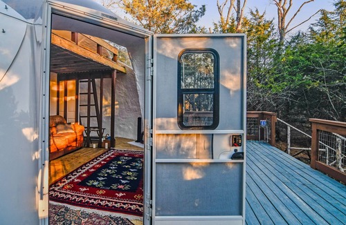 Greeneville Cabin | Delightful off-grid geodesic dome in charming Greeneville perfect for getaway