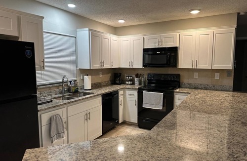 Brooksville House | "Discounted Rate"Perfect 3-bedroom house Near Spring