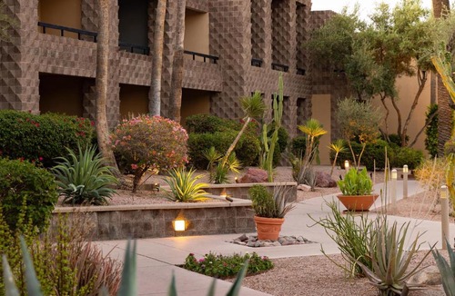 Scottsdale Resort | DoubleTree by Hilton Paradise Valley Resort Scottsdale