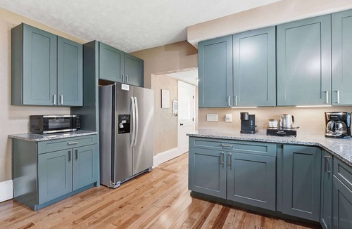 Brevard House | Downtown Brevard | MTB-Friendly Bike Storage | Extended Stay Discounts Available
