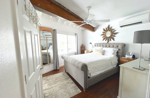 Laurel Park Apartment | Downtown Sarasota Suite in Historic District Walk to Opera, SelbyGardens, Dining