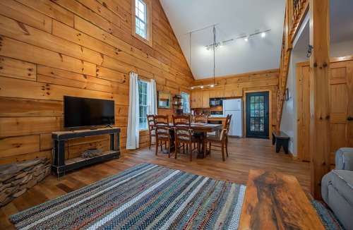 Hendersonville Cabin | DuPont Forest Cabin-Close to Trails and Waterfalls!