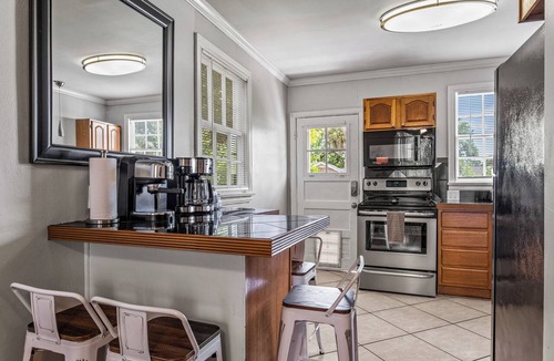 Southeast Pensacola House | East Hill Manor Large Double Apartment Villa