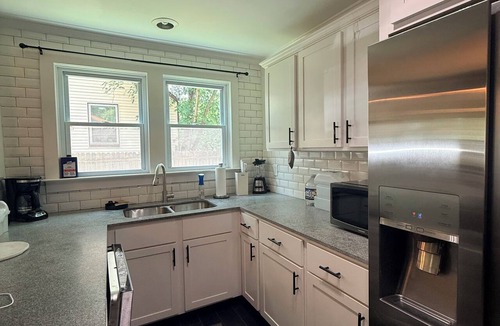 Inglewood House | East Nashville Bungalow, Your New Music City Homebase MidTerm Rental DOGFRIENDLY