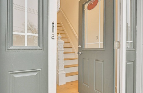 Southeast Yonkers Apartment | Easy NYC Access! Yonkers Apt 1/2 Mi to Metro-north