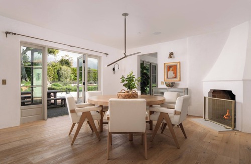 Hedgerow House | El Cedro - Beautiful Family Estate with pool & walking distance to the beach!