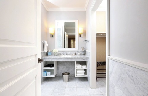 Rochester Hotel | Elegant and Modern Opulence Blend at Downtown Rochester Stay