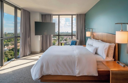 Downtown Fort Lauderdale Hotel | Element by Marriott Fort Lauderdale Downtown